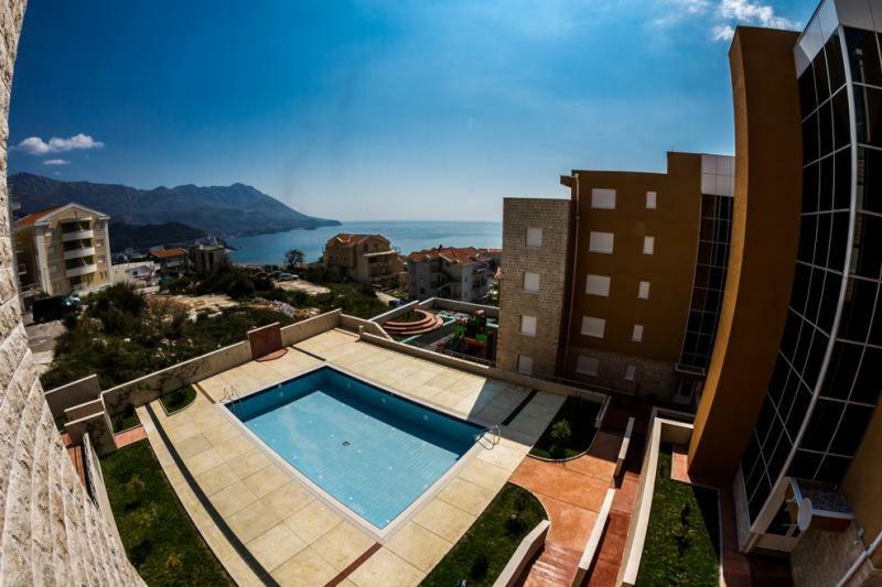Becici One 68 M2